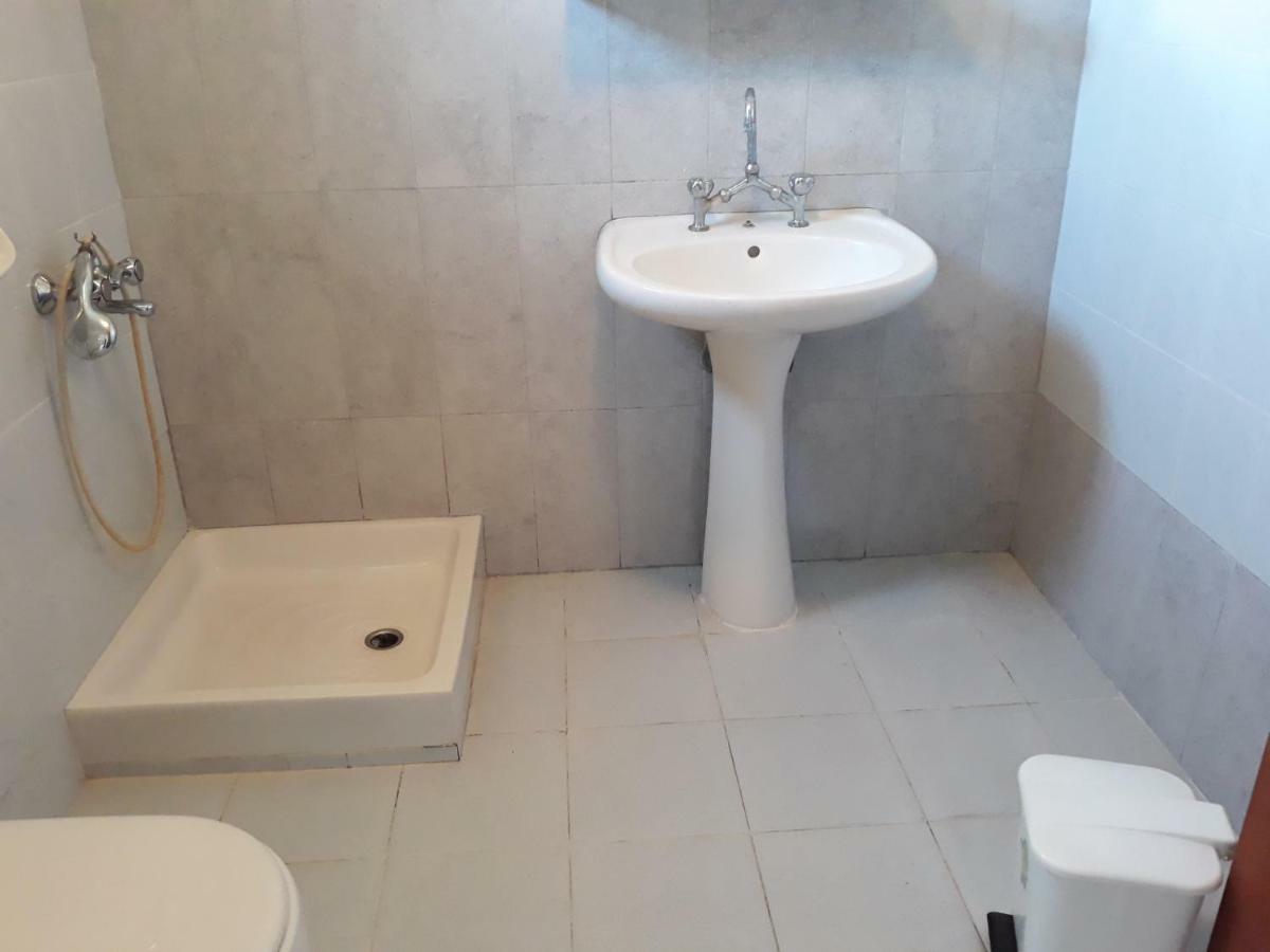Maria Guesthouse Kini Dış mekan fotoğraf